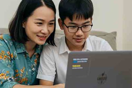 Mẹ Thỏ cùng thỏ Anh chuẩn bị hành trình HSA 505