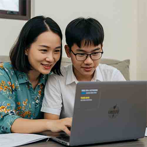 Mẹ Thỏ cùng thỏ Anh chuẩn bị hành trình HSA 505